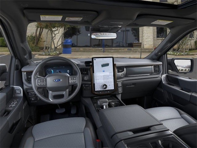 2025 Ford F-150 Lightning Lariat®