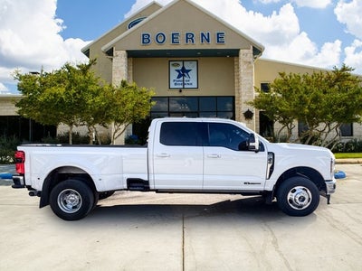 2025 Ford F-350SD Lariat Super Duty