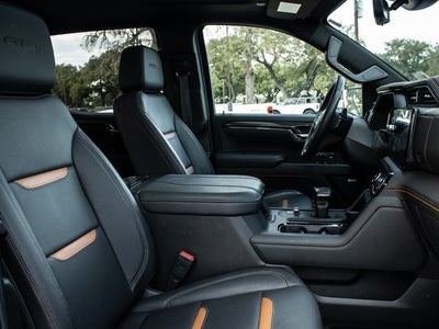 2025 GMC Sierra 1500 AT4