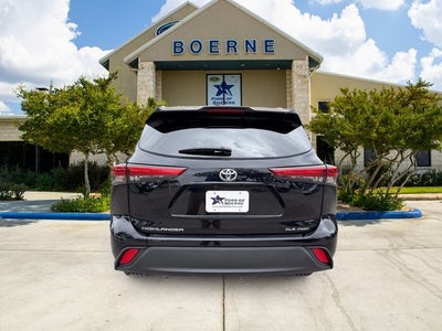 2022 Toyota Highlander XLE