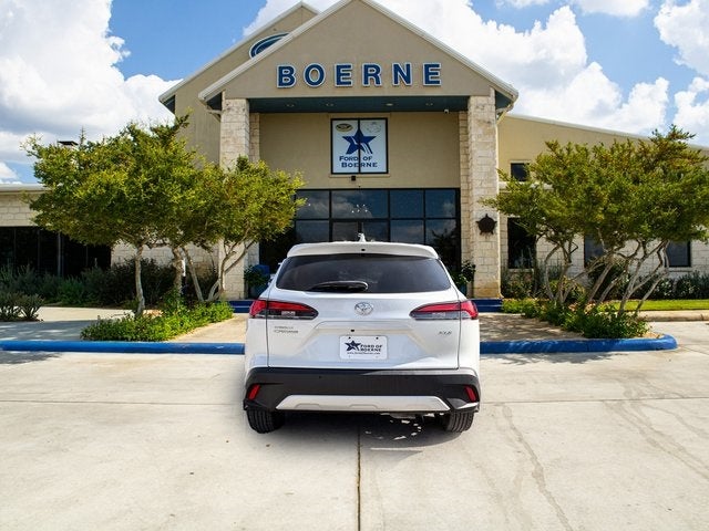 2023 Toyota Corolla Cross XLE