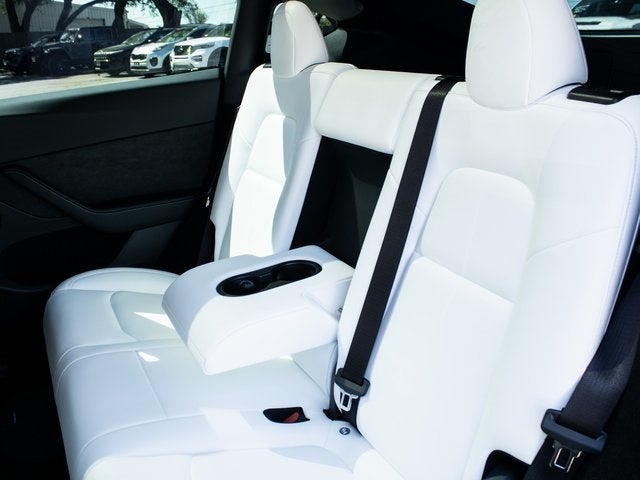 2024 Tesla Model Y Base