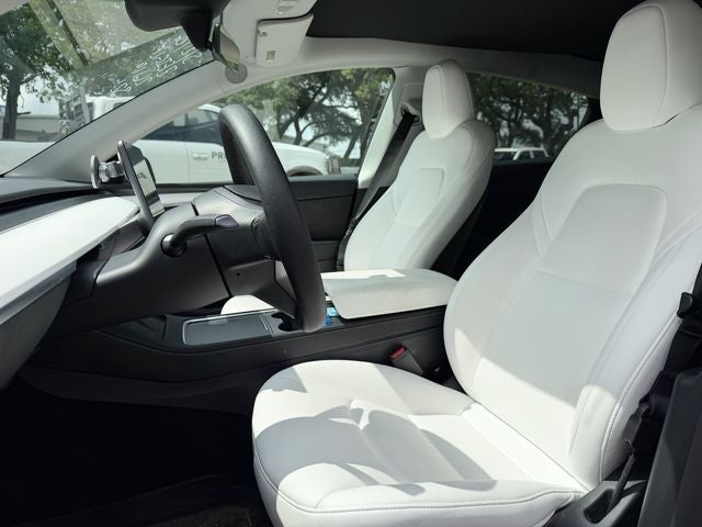 2025 Tesla Model Y Long Range