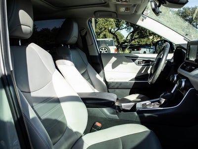 2019 Toyota RAV4 XLE Premium