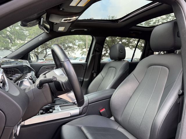 2025 Mercedes-Benz GLB Base