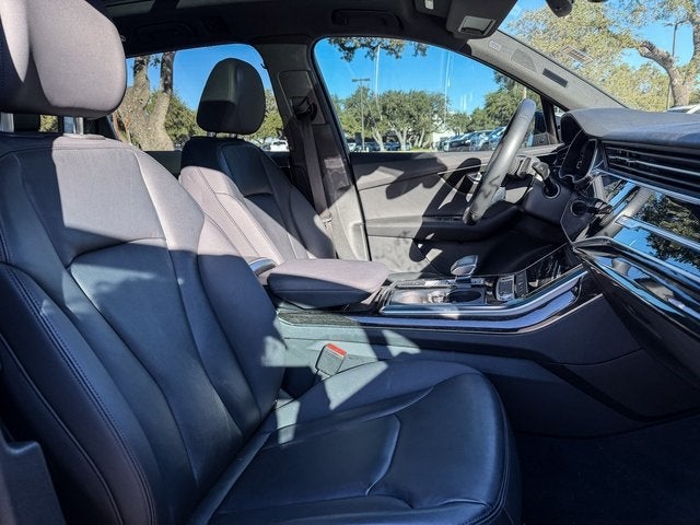 2022 Audi Q7 55 quattro Premium