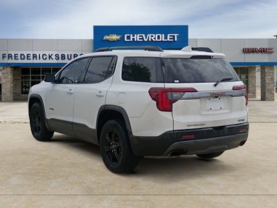 2022 GMC Acadia AT4