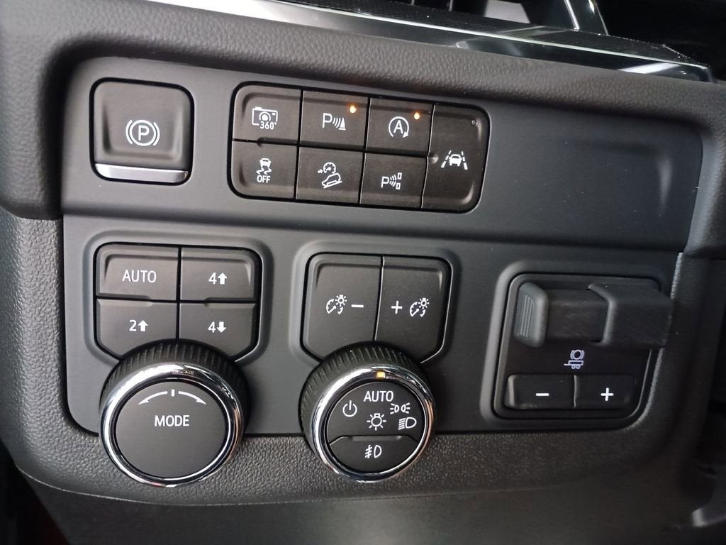 2025 Chevrolet Tahoe RST