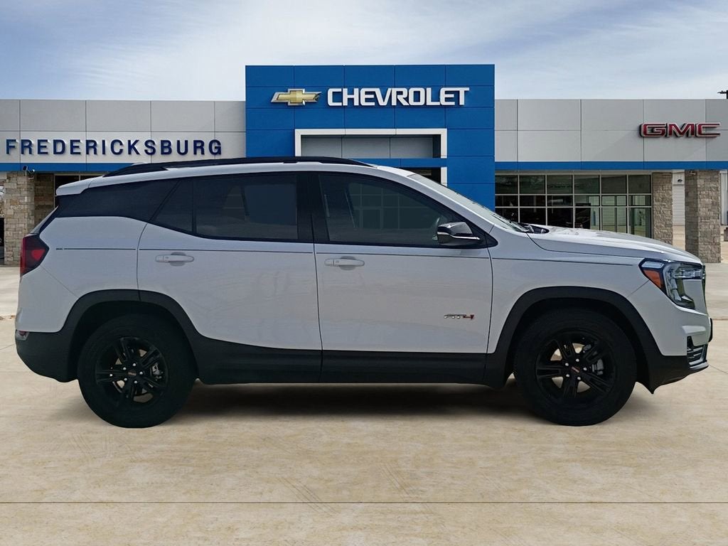 2022 GMC Terrain AT4