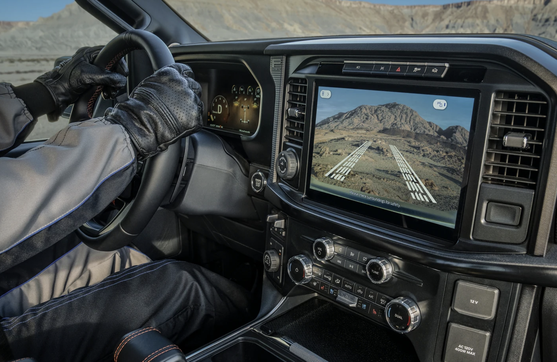 New 2025 Ford F-150 Interior Technology Near Me in Kenedy, TX