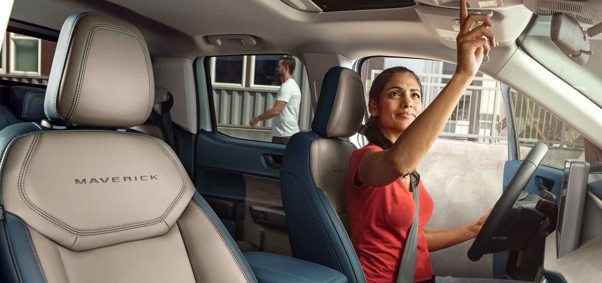 New 2025 Ford Maverick Interior Features Near Me in Beeville, TX